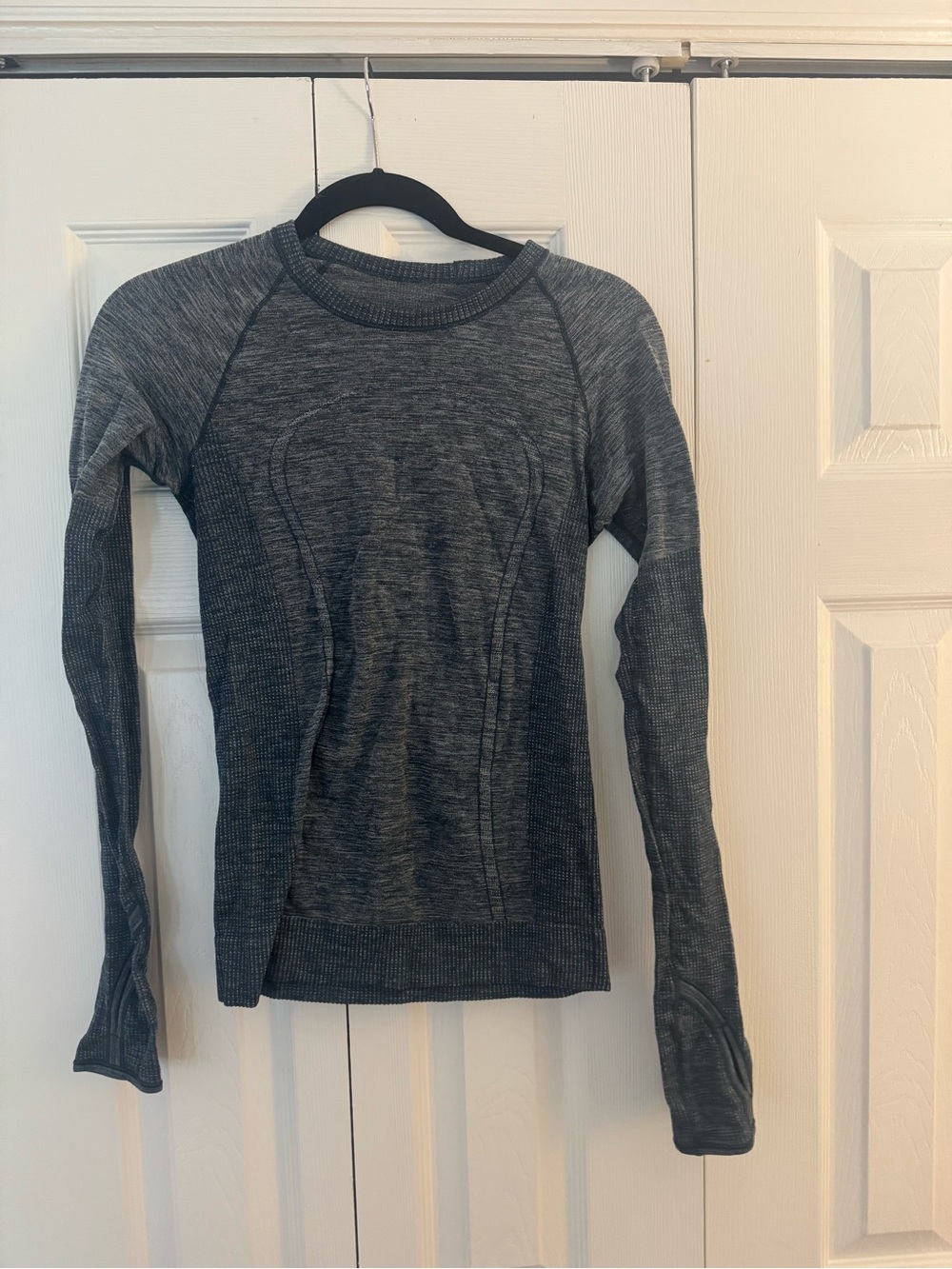 lululemon athletica Heathered Charcoal Long-Sleeve Seamless Top